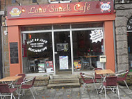 Louv Snack Cafe inside