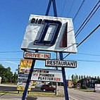 Big D Drive-In outside