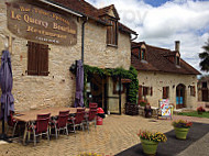 Le Quercy Bourian outside