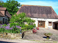 Auberge Des Fontilles inside