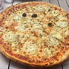 La Grignotte Pizzeria Friterie Martine food