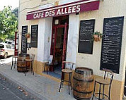 Bistrot Café Des Allées inside
