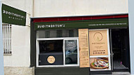 L'authentique Pizzeria Liberation food