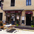 Café De La Paix food