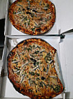 Pizzeria Mila food