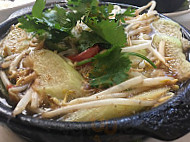 Le Petit Saigon food
