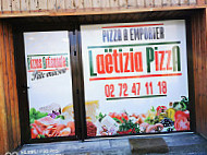 Laetizia Pizza Le Lion D'angers outside