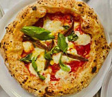 I Lazzari Pizzeria Napoletana food