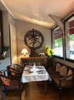 Mangalore Lounge Indien Le Chesnay, Louveciennes, Garches, Croissy Sur Seine inside