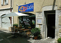 Leonz' Cafe inside