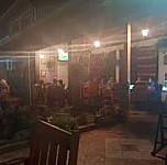 Kafanica Trem À l'intérieur