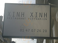 Xinh Xinh outside