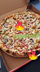 M Ta Pizza food
