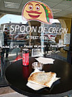 Le Spoon De Créon outside