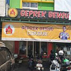 Geprek Bensu Kota Wisata Cibubur outside