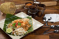 Thai Garden 2112 food