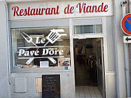 Le Pavé Doré outside