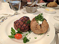 Bardi's Steak House food