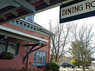 Front Street Station outside