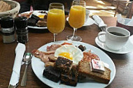 The Irish Corner food