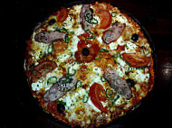 Pizz'Arlac food