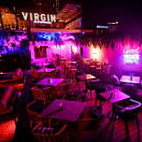 Virgin Rooftop Pattaya À l'intérieur
