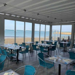 Cote Et Mer À l'intérieur