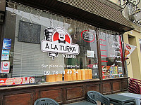 A La Turka outside