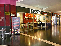 Sushiko Kaiten outside