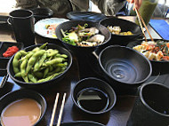 Momo Sukiyaki & Shabu Shabu food