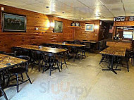 Easterby's Family Grille inside