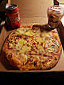 Pizza bueno laon inside