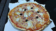 Pizza Des Lys inside