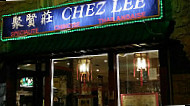 Chez Lee outside