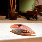 Sushi Akira inside