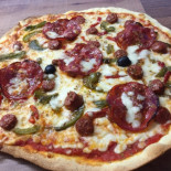 Tic Tac Pizzas à Emporter Camion Pizzas food