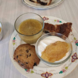 A Table, Capucine Essen