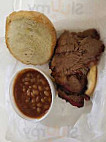 Dustin's -b-q food