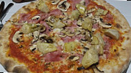 Pizzeria Ventidue food