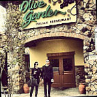 Olive Garden outside