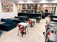 Cantine Café inside