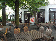 Cafe Bar Restaurant Kauntz food