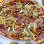 Hop'la Pizza Tigy food