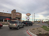 Raising Cane's Chicken Fingers outside