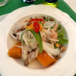 Du Côté Du Peyrou food