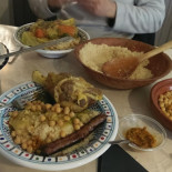 Les Portes De L'orient inside