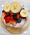 Cinnaholic food