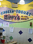 Bippy's By The Beach Frozen Yogurt inside