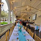 Zhēn ài Táo Huā Yuán Tíng Yuán Cān Tīng À l'intérieur