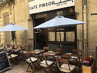 Café Pinson inside